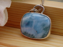 Load image into Gallery viewer, Larimar and Silver necklace