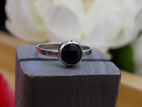 Black Onyx and silver ring size 8 3/4 - 9