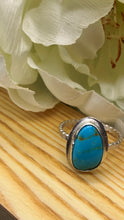 Load image into Gallery viewer, Kingman Turquoise and Silver Ring Size 9 1/2