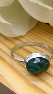 Natural Emerald and Silver Ring Size 8